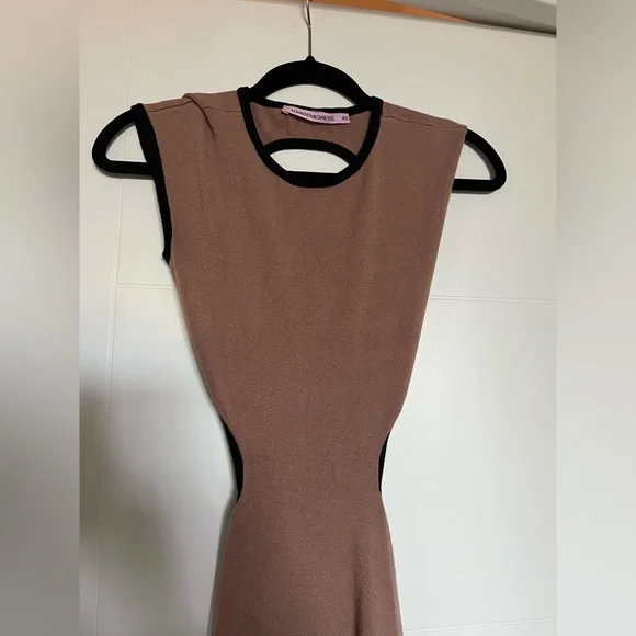 HANSEN & GRETEL Evelyn Backless High Slit Long Dress - Picture 8 of 11